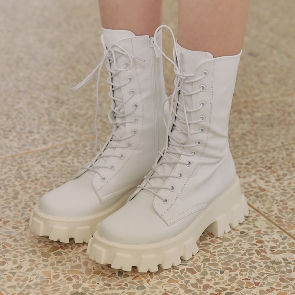 Common Unique Korid Lace-Up Walker Boots
